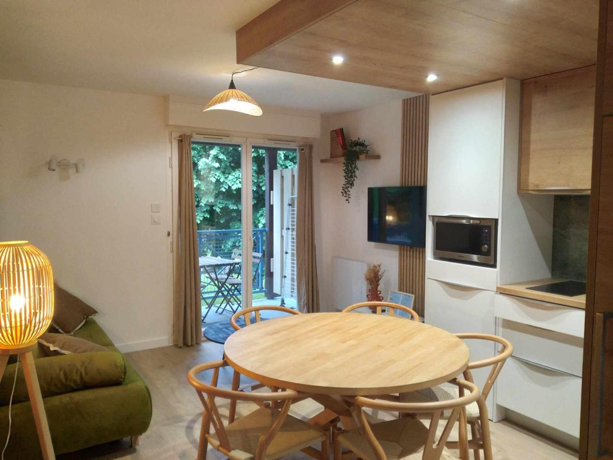Duplex Lumineux - 40M2 - 2 Chambres - Balcon Terrasse - Parking - Entierement Renove En Mai 2024 Cauterets Eksteriør bilde